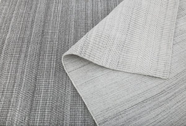 Thảm trải sàn màu xám