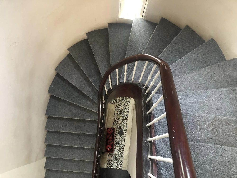 Thi Công Thảm Cầu Thang Chuyên Nghiệp | ELITE DECOR thi công thảm cầu thang, thi công thảm trải cầu thang